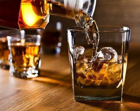 История на уискито: Франк Синатра е погребан с бутилка 