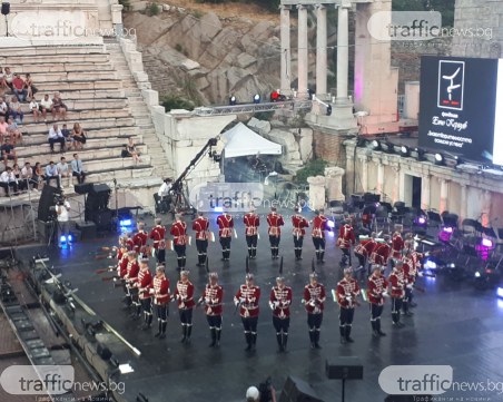 Юбилейната Нощ на звездите в Пловдив - бенефис за Енчо Кирязов и много награди ФОТОГАЛЕРИЯ