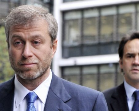 Започна делото за клевета, заведено от Абрамович заради книга за Путин