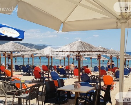 Засилват контрола на полицията в туристическите райони в Гърция