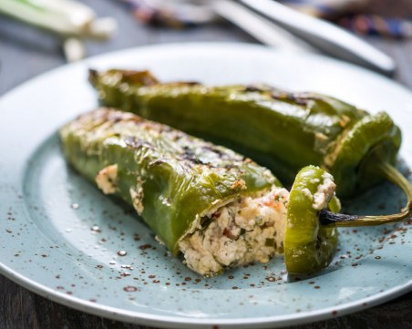 Нови идеи: Пълнени чушки по велинградски