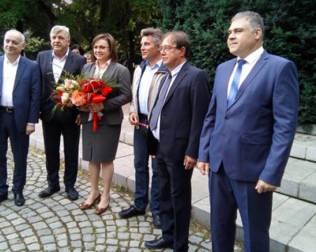 БСП в Пловдив искат оставката на Нинова, участието й в преговорите с ИТН било шантаж