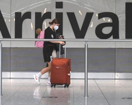 Румъния вкара Гърция в червена зона, затяга мерките за пътуващите