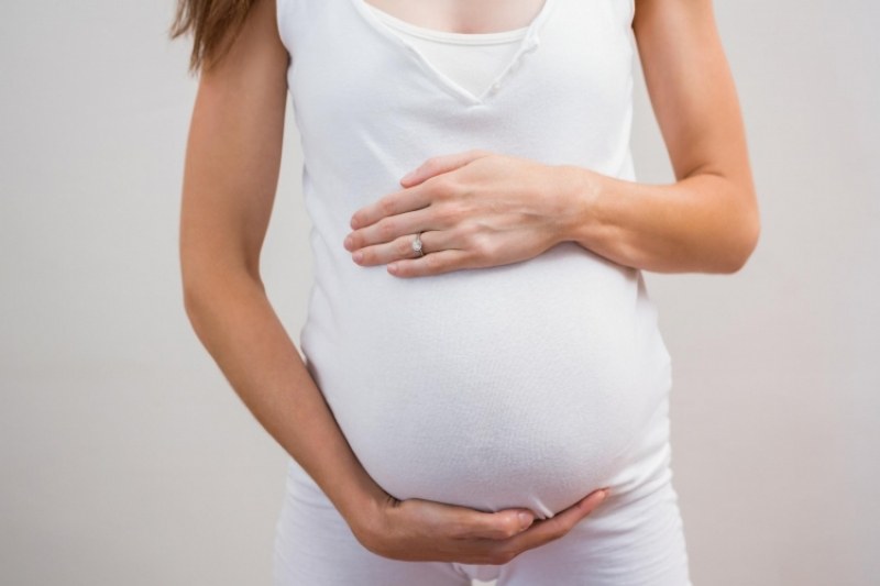 Призовават бременните жени също да се ваксинират във Великобритания