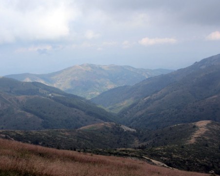 35-годишен загина при неясни обстоятелства по пътя за връх Руен