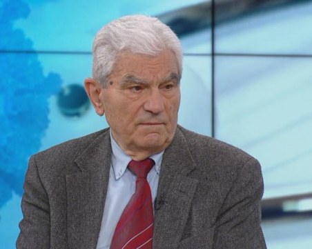 Акад. Богдан Петрунов: Догодина очаквам да има т-клетъчна ваксина