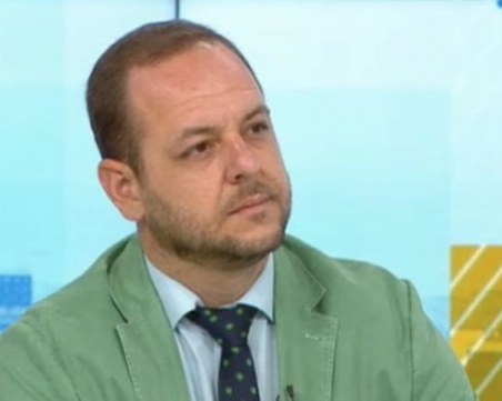 Сандов: Пламен Николов не ми изглежда като човек, който ще взема решения