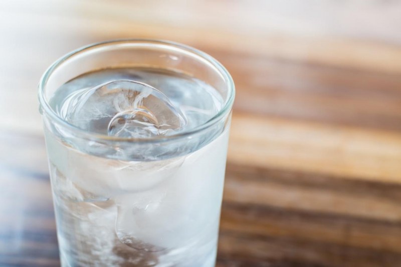 Пиенето на студена вода в жегите е вредно и дори опасно