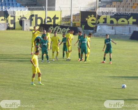 Марица обърна Нефтохимик в страхотна драма със седем гола