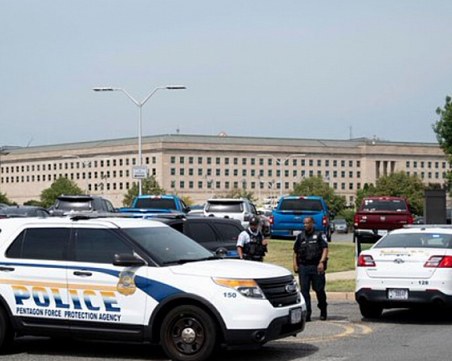 Нападения на Пентагона! Полицай е загинал, отцепиха района