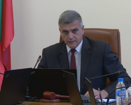 Стефан Янев остро към ИТН: Кой определя постовете и приоритетите в предложения кабинет?