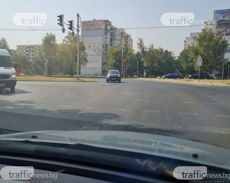 Дама с джип обърка България с Англия. Навлезе в насрещното на булевард 