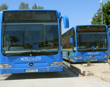 Кипър въвежда COVID пропуски във всички видове обществен транспорт