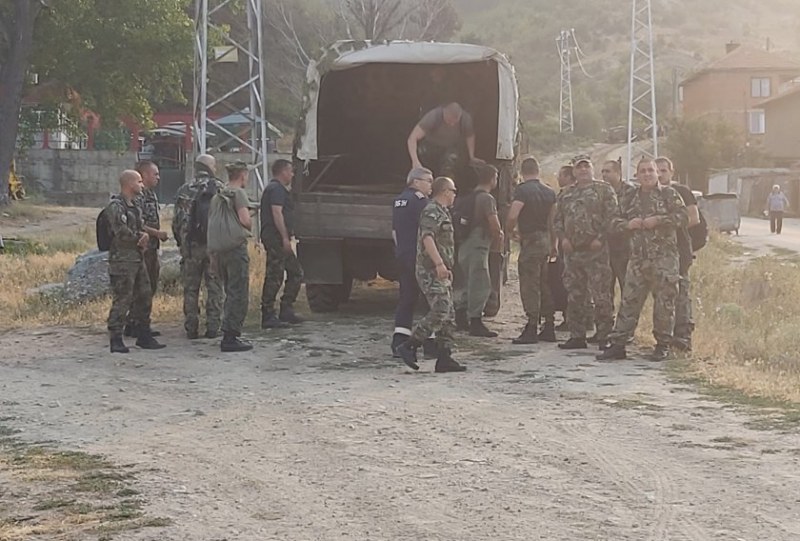 Военни гасят пожари в Пловдив, Хасково и Благоевград