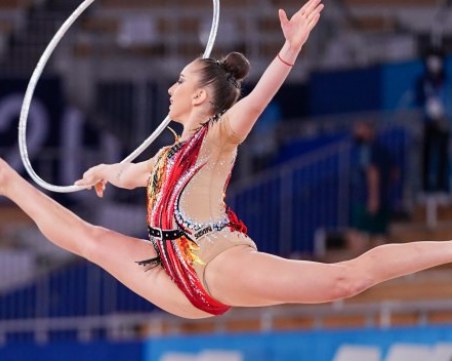 Боряна Калейн пета, а Катрин Тасева десета преди последната ротация