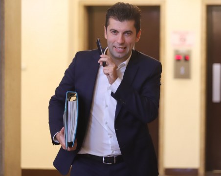 Кирил Петков: Управлението на България не е голяма философия, може да я променим лесно