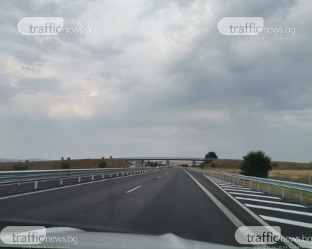 Пътят до морето опустя, магистралата е празна