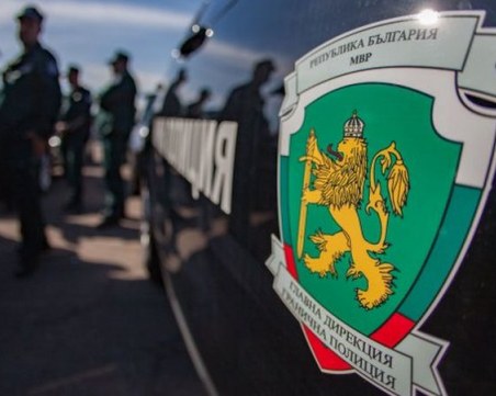 Задържаха двама нелегални мигранти край Шумен