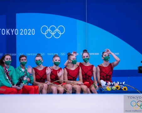 Спортисти и политици поздравиха Златните момичета