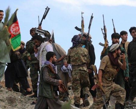 Талибаните превзеха още един град в Афганистан