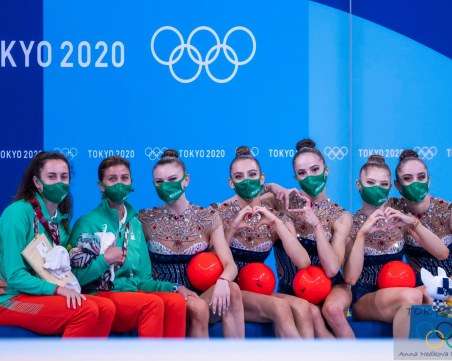 Златни олимпийски момичета донесоха най-високото отличие за България