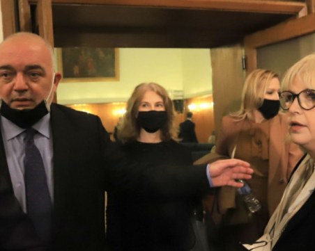 Хората на Мария Капон няма да подкрепят 