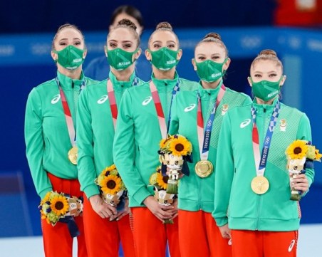 Предлагат олимпийските шампионки от ансамбъла за почетни софиянки