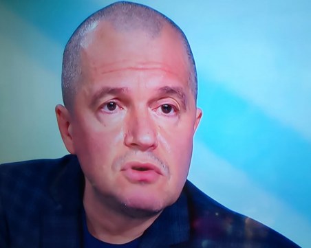 Тошко Йорданов: Няма да изтеглим Петър Илиев, всеки да си гледа партията