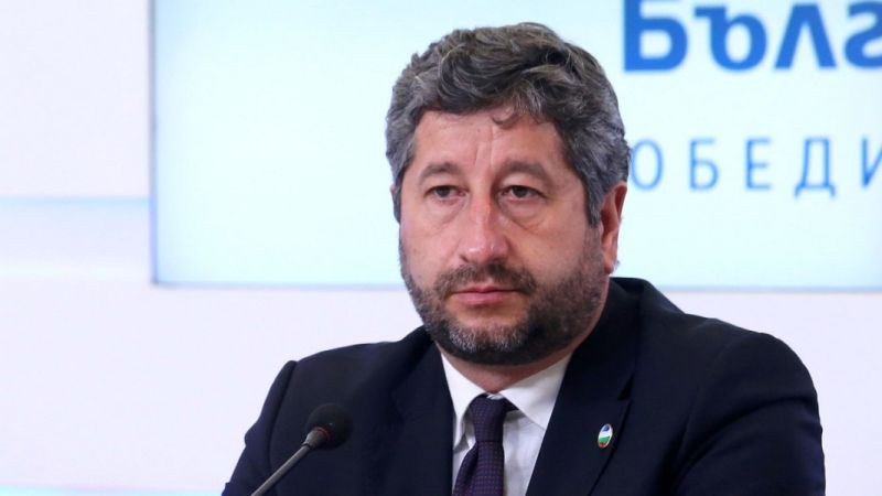 Демократична България и БСП решават днес ще подкрепят ли кабинета