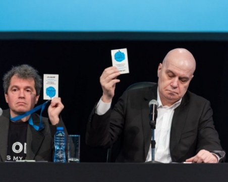 Трифонов: Това е някаква шизофрения, живеем в лудница