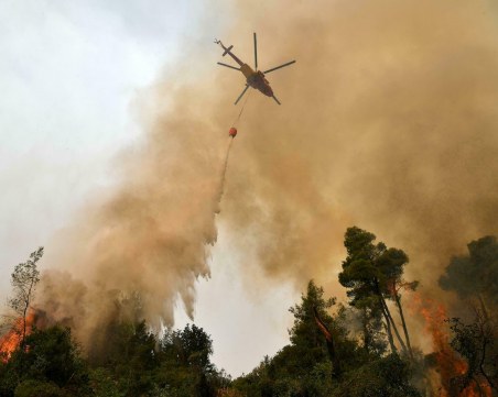 В Гърция пожарите се разпалват отново