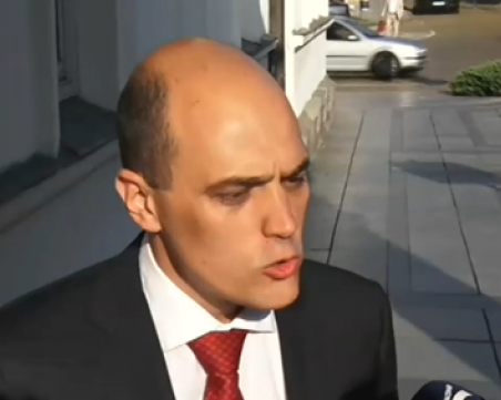 Данаилов: Великите умове обсъждат идеи, глупавите – хора