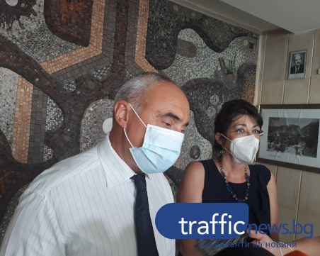 Пловдив влезе в оранжевата зона: Разкриват COVID легла, започват проверки по заведения и магазини