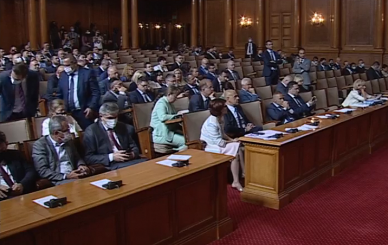 От втори опит: Депутатите приеха оттеглянето на проектоправителството на ИТН
