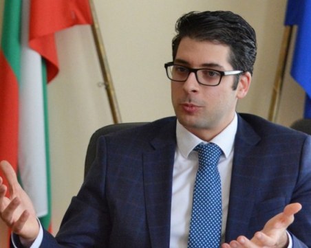 Атанас Пеканов: Липсата на парламент може да застраши Плана за възстановяване