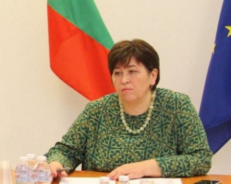 Стела Балтова: 2021г. е по-трудна за туризма, подготвяме ковид хотели и на зимните курорти