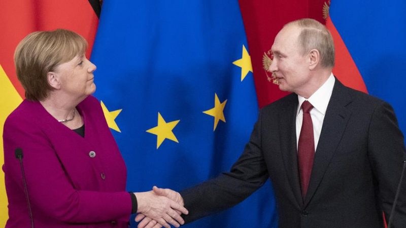 Путин и Меркел се срещат другата седмица
