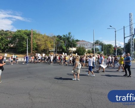 СЗБ и БАЗ: Предупредителният залп беше даден! Спираме протестите, но сме в готовност за нови