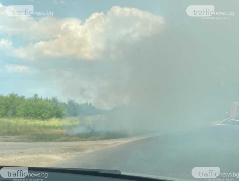 Кола се запали във Велинград, затвориха пътя към Пазарджик