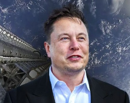 Корабът Starship може да кацне с астронавти на Луната до 2024 г.