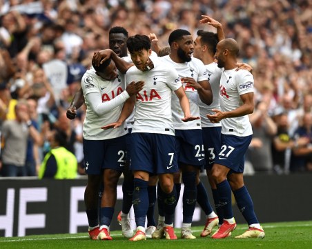 Тотнъм шокира шампиона Манчестър Сити в първия кръг от Висшата лига