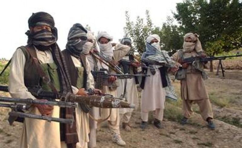 Талибаните нахлуват в Кабул от всички страни