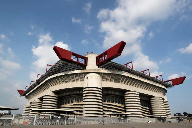 В Италия: Интер и Милан се продават