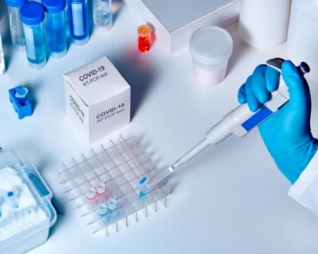 Неваксинирани българи ще влизат в Кипър само с PCR