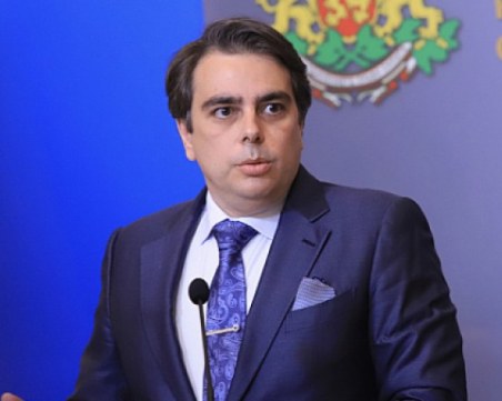 Асен Василев: Възможни са нови санкции по 