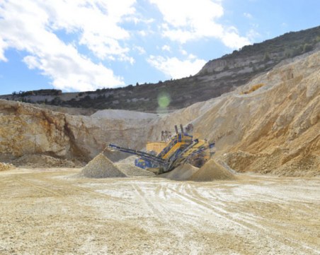 Не може да се спрат процедурите за кариерата край Белащица, губернаторът на Пловдив иска ОВОС