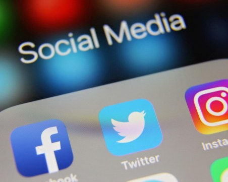 Социалните мрежи засилиха политиката си за споделяне на съдържание от талибани