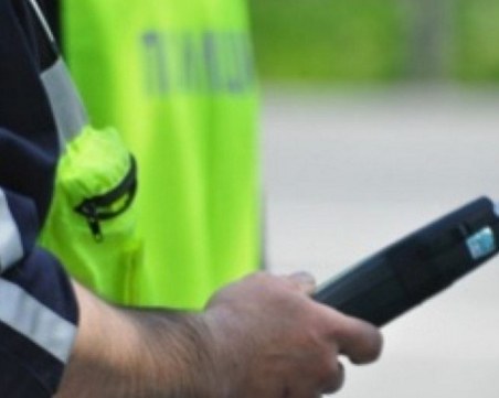 Спипаха мъртвопиян шофьор зад волана посред бял ден край Пловдив