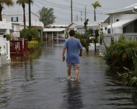 35 души изчезнаха след наводнение след тропическата буря в САЩ