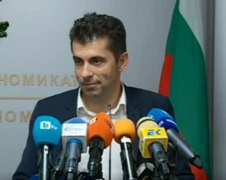 Кирил Петков: Не може да се затварят бизнеси, без да има държавна подкрепа